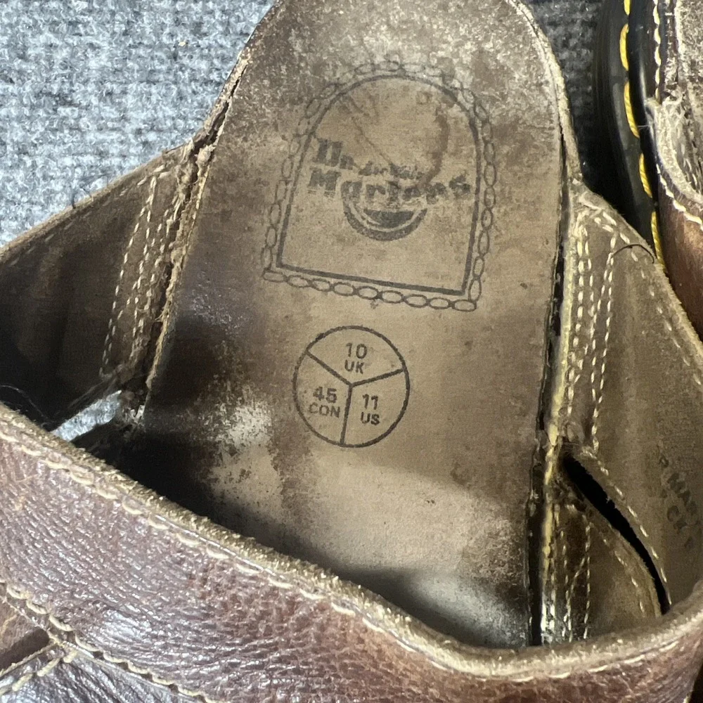 Vintage Dr. Martens England Leather Fisherman Chunky Sandals Y2K 90's Mens 11